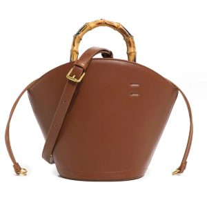 Sac à main seau avec poignée en bambou