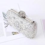 pochette dorée avec strass